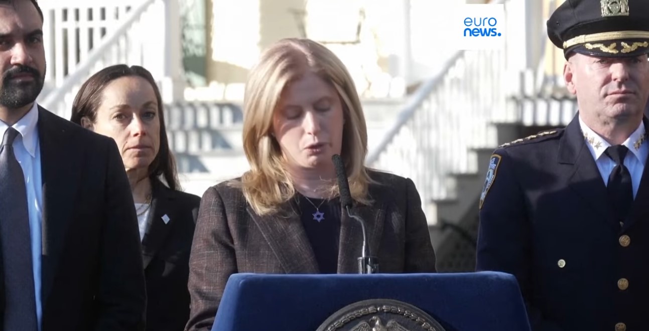 New York : deux hommes accusés d’avoir visé une manifestation anti-islam avec des explosifs, soupçonnés de liens avec l’État islamique