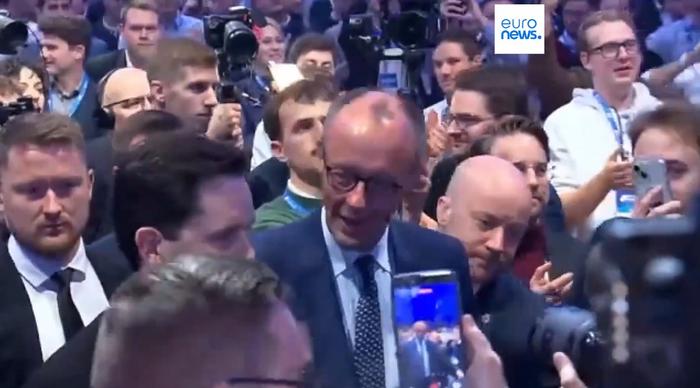 Friedrich Merz assume la réforme des retraites et se heurte à la fronde de la jeunesse de son parti