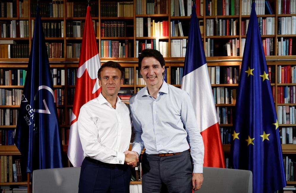 Macron Trudeau