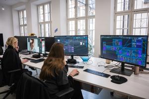 Des employés de Copy Lab préparent des ensembles de données pour l'IA et entraînent des avatars et des produits d'IA dans les bureaux de l'entreprise.