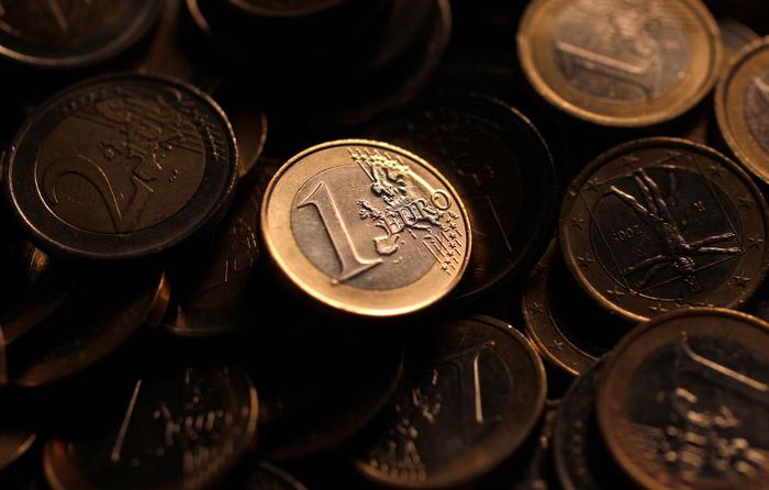 On ne peut pas dire que la France vit plus mal aujourd’hui qu’à la génération précédente, ou même qu’il y a dix ans, mais ce sentiment n’est pas systématiquement vérifié.