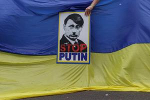 Vladimir Poutine Hitler AFP