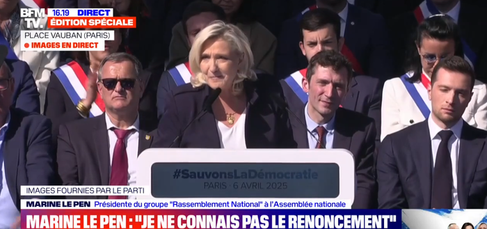 Marine Le Pen lors de son discours du 6 avril 2025.