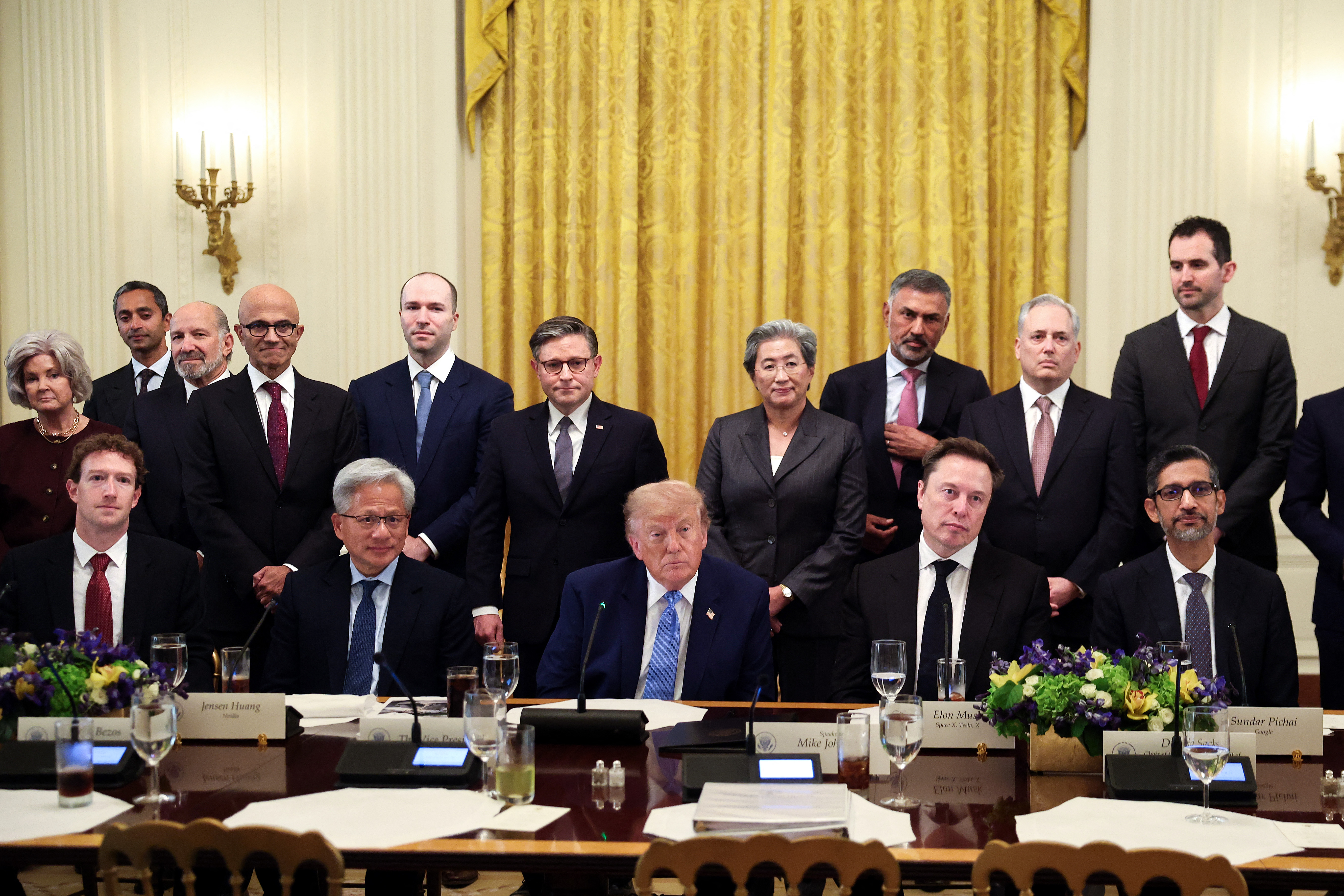 IA : que vaut l'accord sur la super intelligence de Donald Trump ?