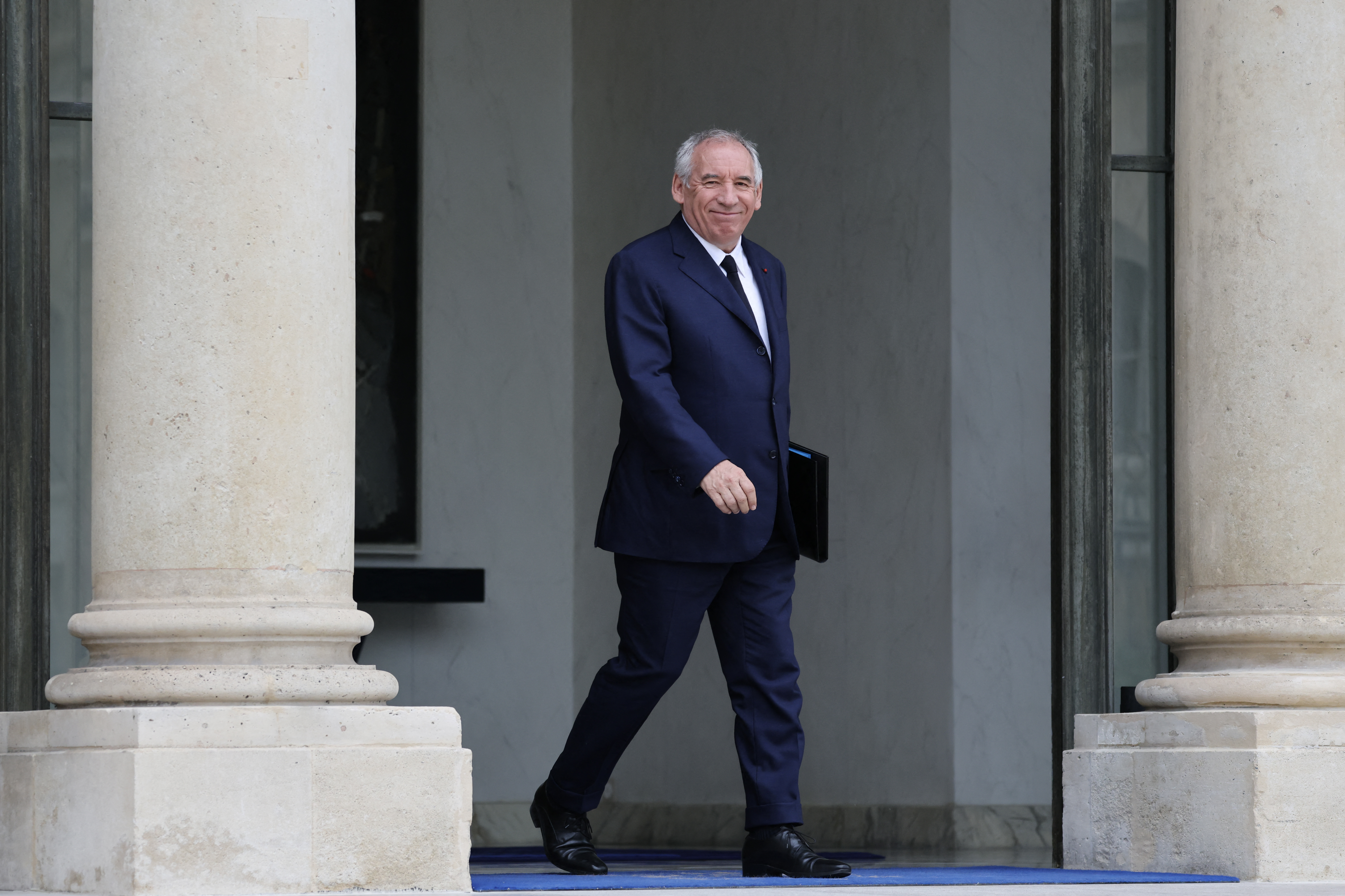La méthode Bayrou pour restaurer l'équilibre budgétaire sans provoquer un tsunami politique... C'est risqué