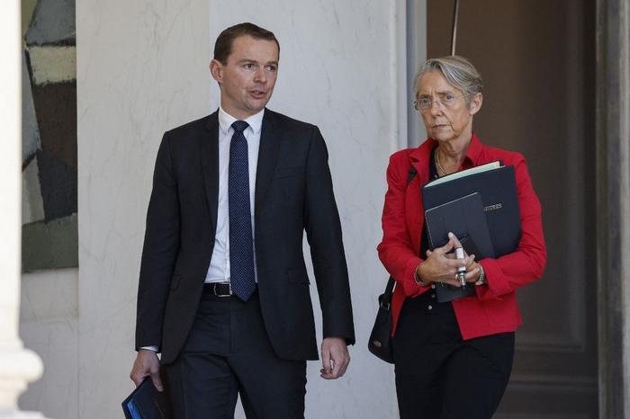 Olivier Dussopt Elisabeth Borne AFP