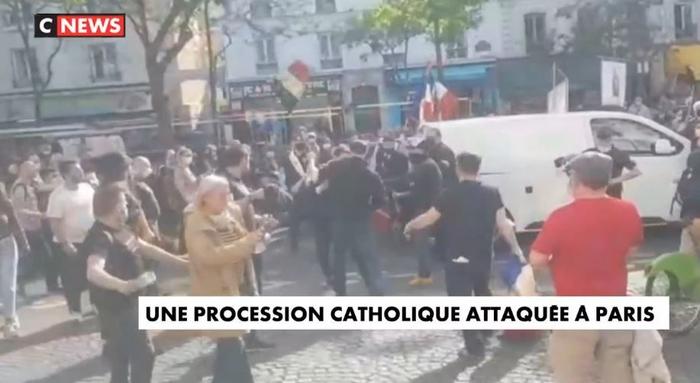 commune paris attaque mai 2021