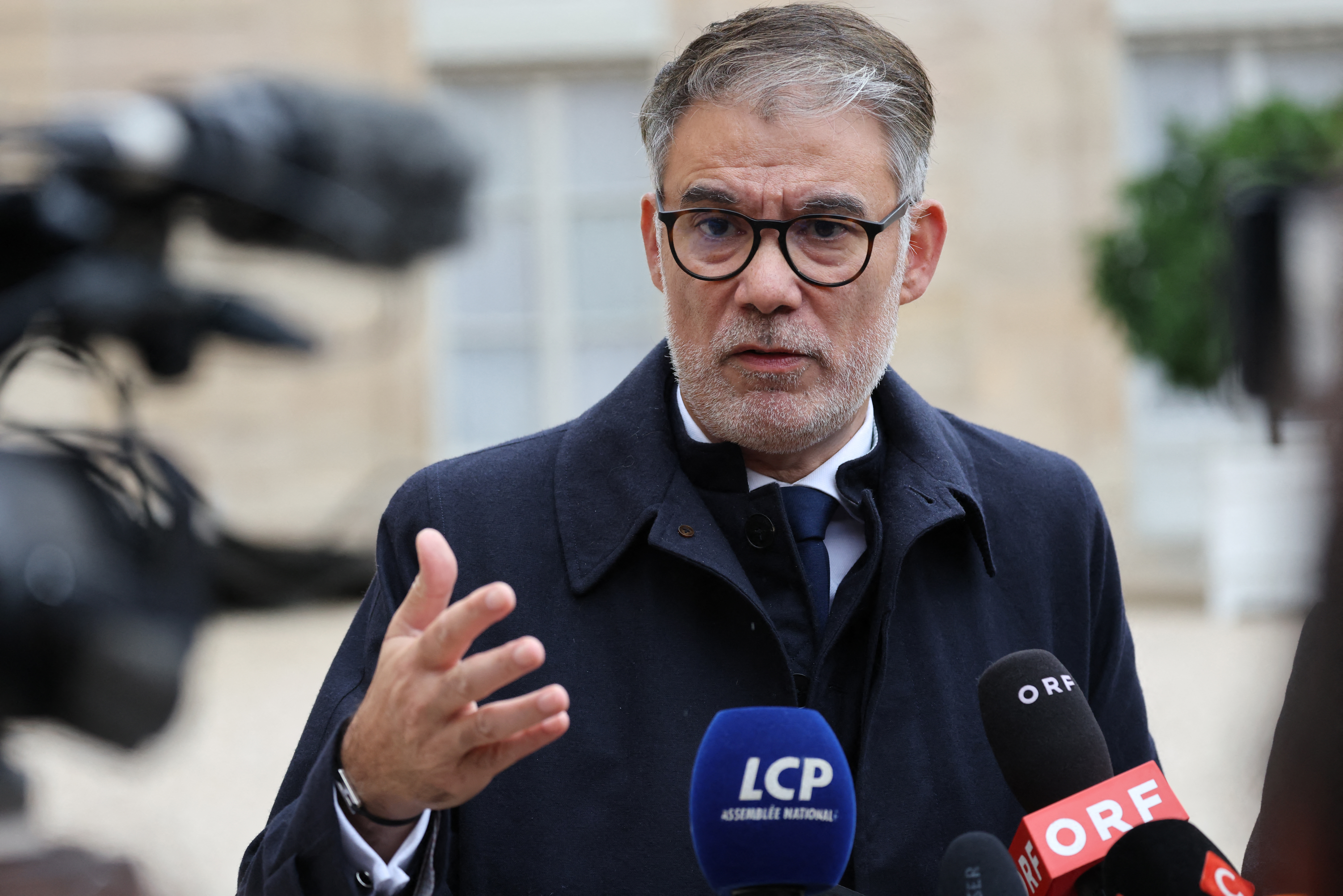 Budget : Olivier Faure met la pression sur le gouvernement et agite la menace d'une censure