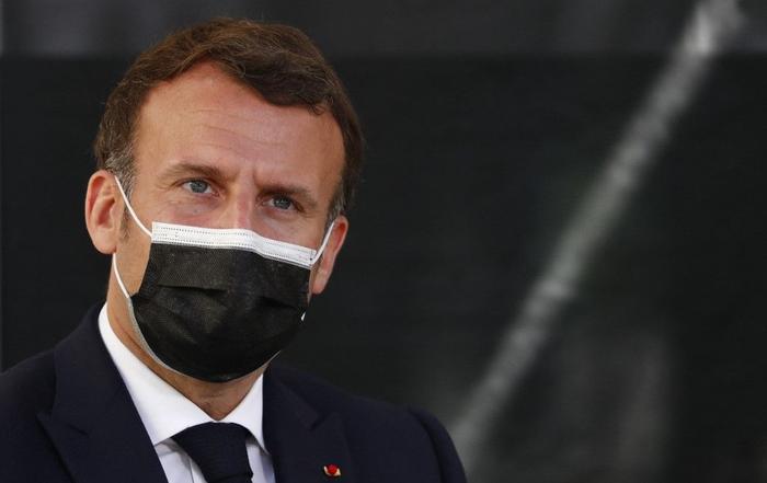 Emmanuel Macron masque AFP