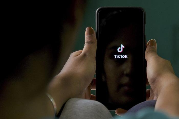Tiktok smartphone AFP