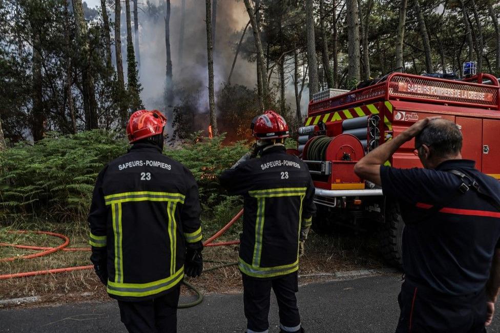 pompiers incendie La Teste-de-Buch AFP