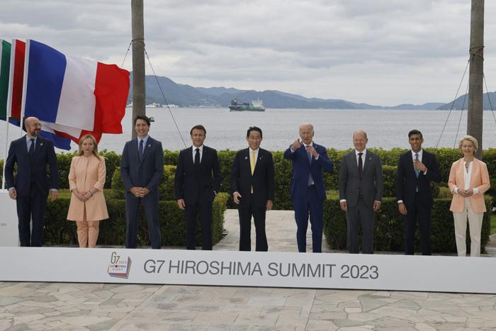 G7