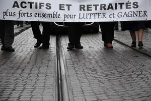 "Tous ensemble, tous ensemble, ouais !"