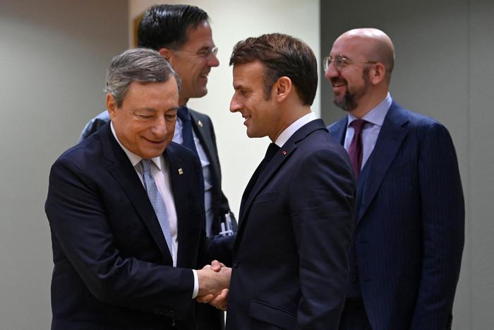 Emmanuel Macron Mario Draghi AFP