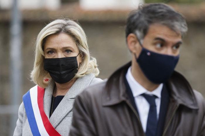 Marine Le Pen Olivier Faure AFP