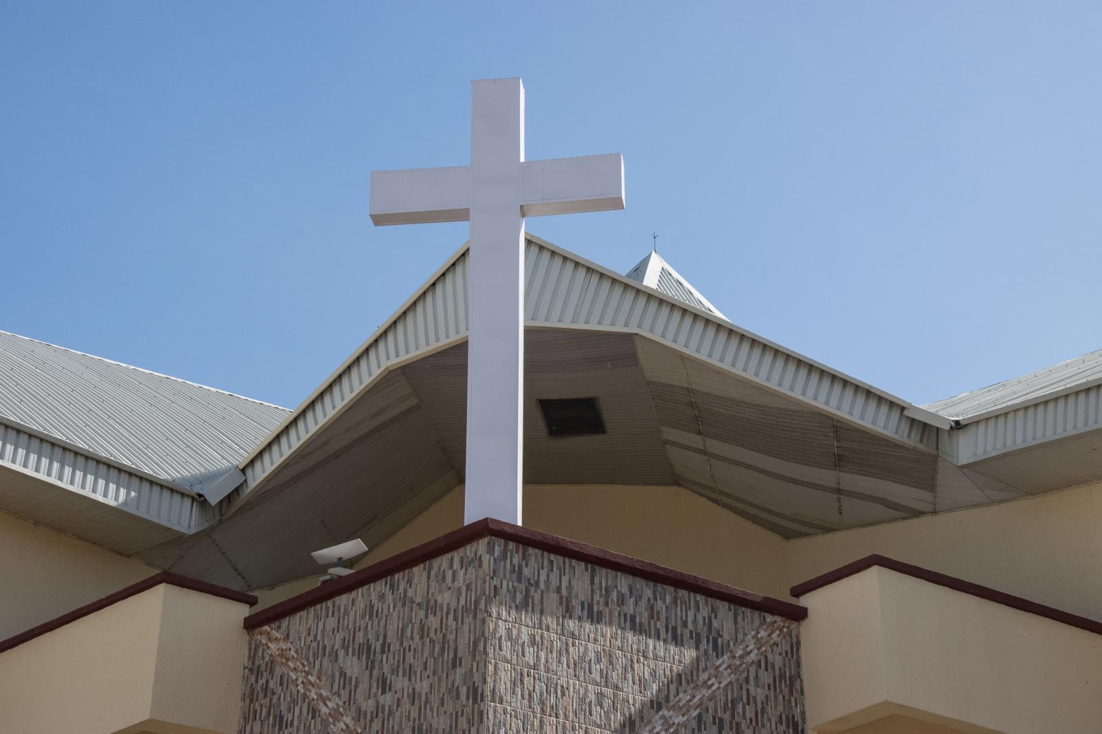 Vue générale d’une croix sur le bâtiment du conseil local de l’église Ekklesiyar Yan'uwa a Nigeria (EYN), église de Wulari Jerusalem, à Maiduguri, le 27 décembre 2025. (Image d'illustration)