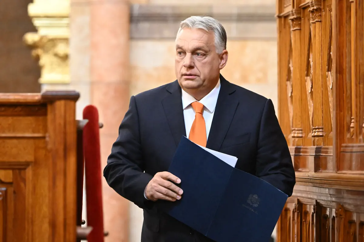 Le Premier ministre hongrois Viktor Orban s'apprête à prononcer son discours d'ouverture avant la Conférence des présidents des parlements de l'Union européenne au Parlement à Budapest, le 12 mai 2025.