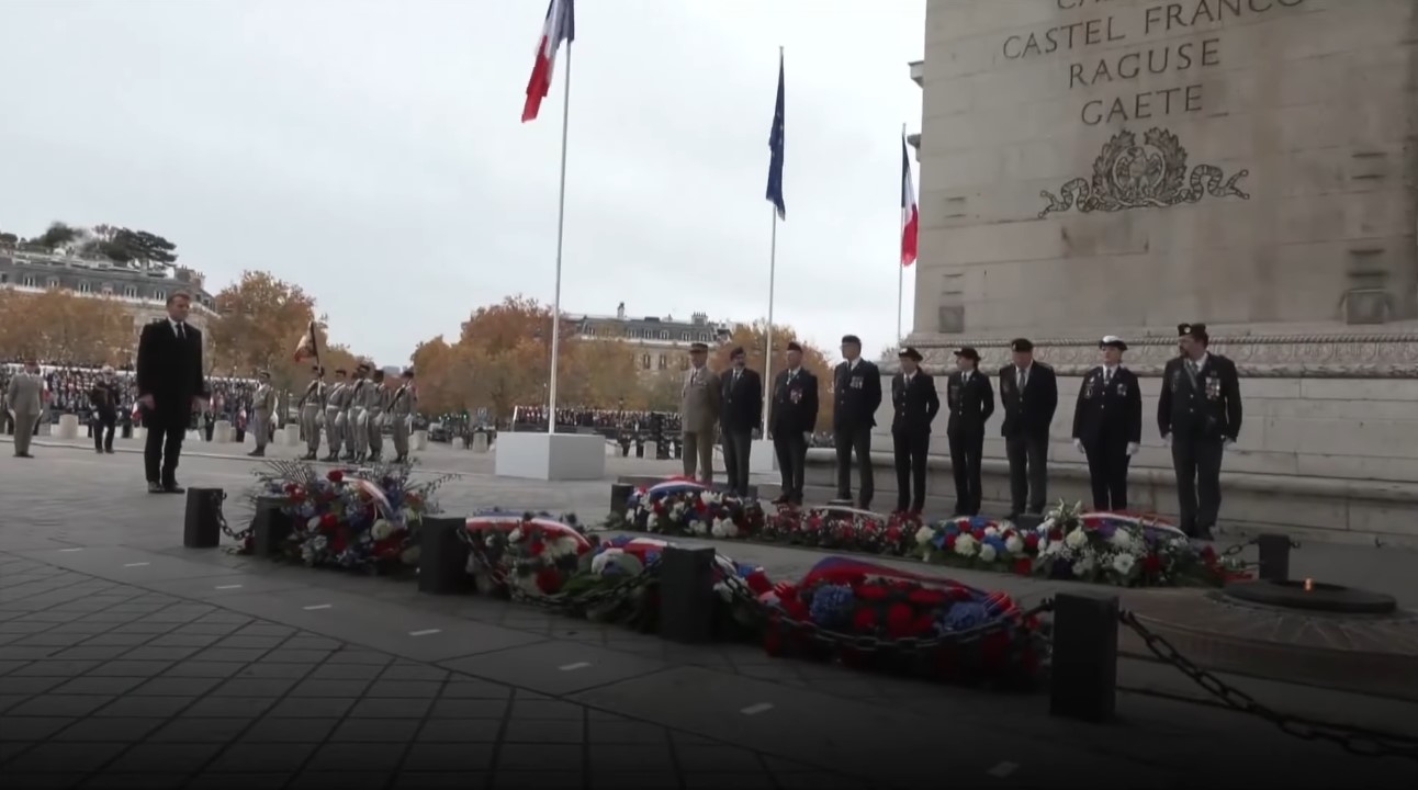 Commémorations du 11 novembre : les moments forts en vidéo