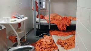 La cellule de Jeffrey Epstein après la découverte de son corps