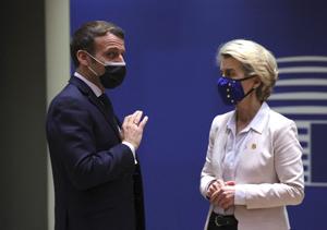 Ursula von der Leyen Emmanuel Macron Europe AFP