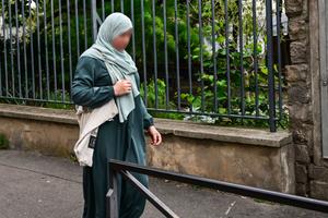 abaya AFP