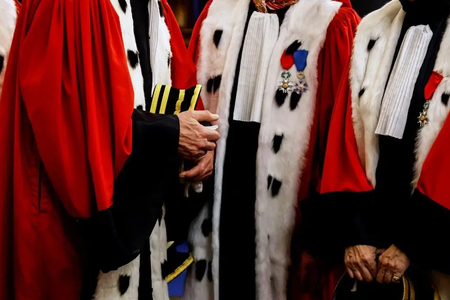 Des magistrats dans un tribunal, image d'illustration. 
