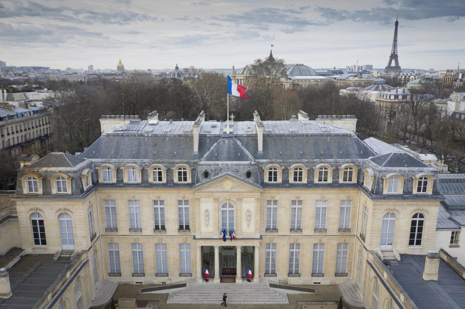 Une vue aérienne prise le 12 mars 2019 à Paris montre le palais de l'Élysée