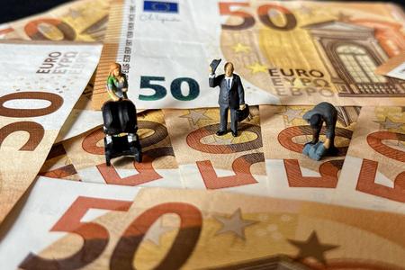 Athènes emprunte désormais à des taux dix ans plus bas que Paris. 