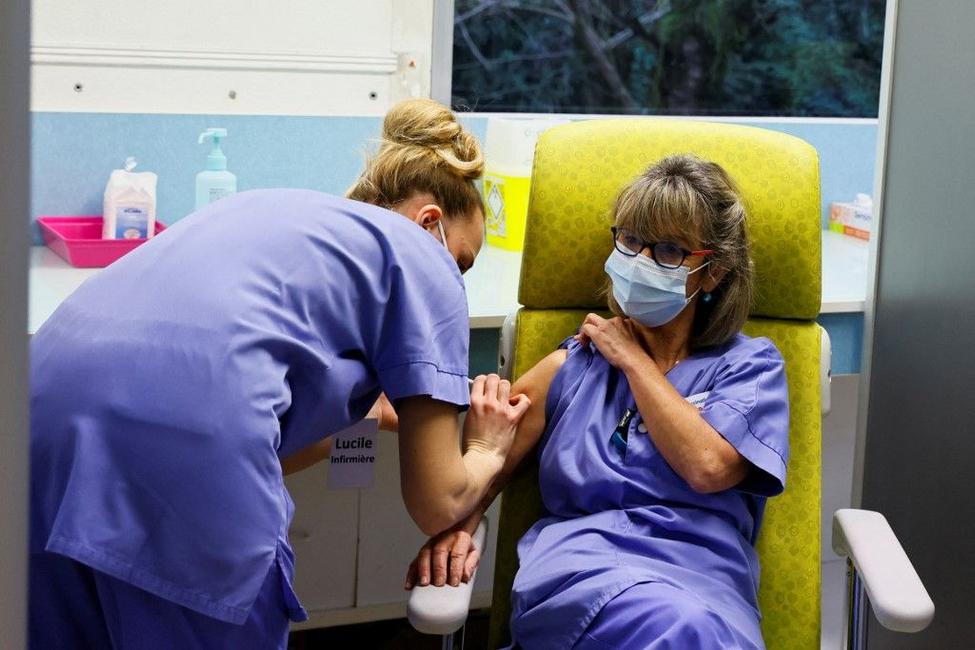 vaccination vaccin personnel soignant Covid-19 AFP