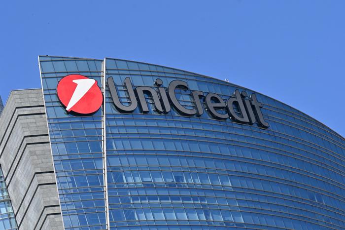 UniCredit