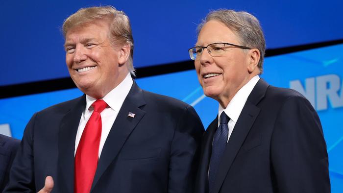 Wayne LaPierre, le patron de la NRA et l'ex-President Donald Trump