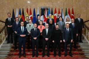 Les chefs d'Etat et de gouvernement européens réunis à Londres, dimanche 2 mars 2025.