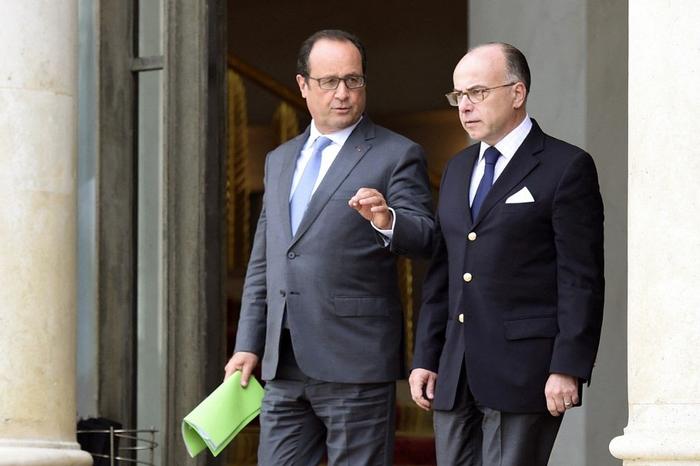 François Hollande Bernard Cazeneuve AFP