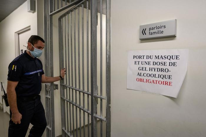 prison covid-19 coronavirus AFP
