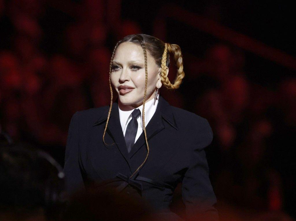 Madonna, la chirurgie esthétique et la pression sociale : aliénée ou ...
