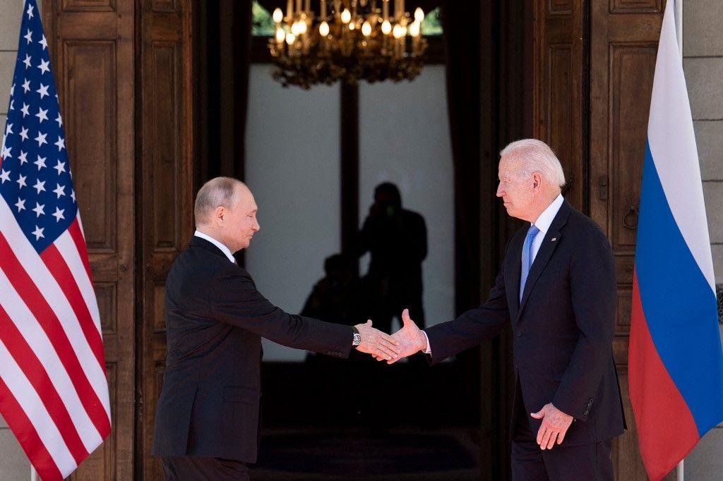 Joe Biden Vladimir Poutine AFP