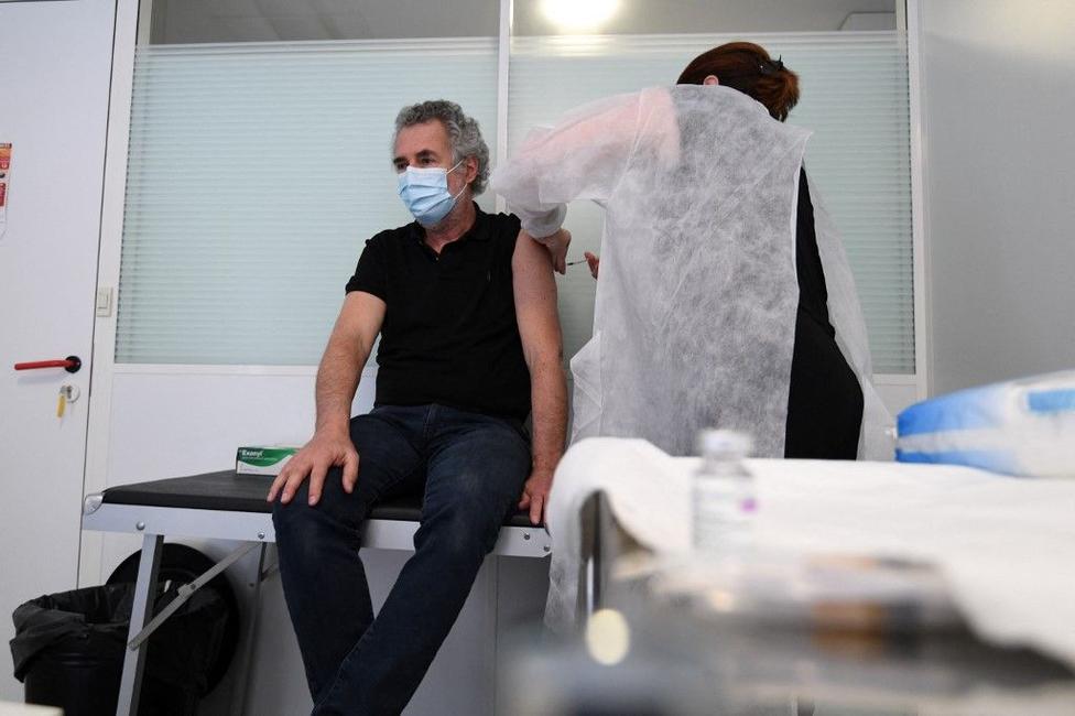 vaccination France covid-19 AFP