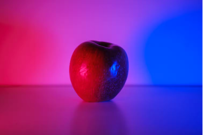 Selon les conditions d'éclairage, les objets prennent des couleurs différentes.