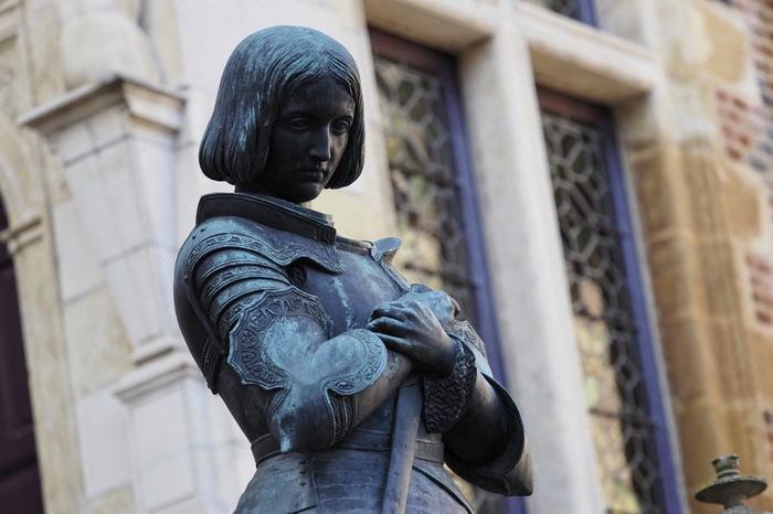Jeanne d'Arc statue AFP