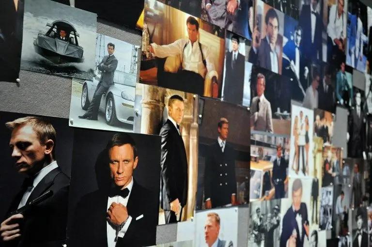 Des clichés de différents acteurs ayant interprété James Bond au cinéma