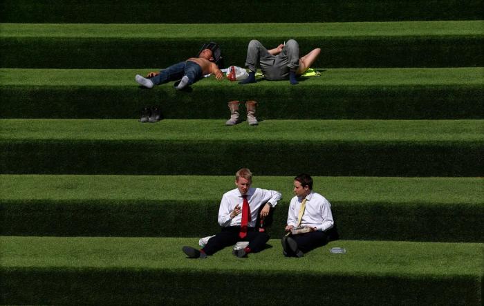 Les membres de la génération X, nés entre 1965 et 1980, estiment être les moins heureux, selon la majorité des études disponibles.