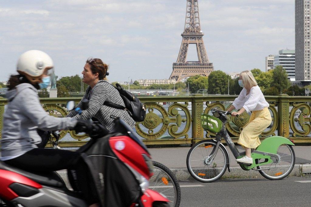 Paris masque AFP