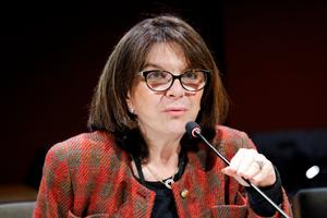 La sénatrice Nathalie Goulet s'exprime lors d'une conférence de presse au Sénat à Paris, le 30 octobre 2023.