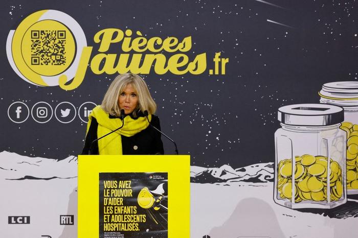Brigitte Macron pièces jaunes AFP