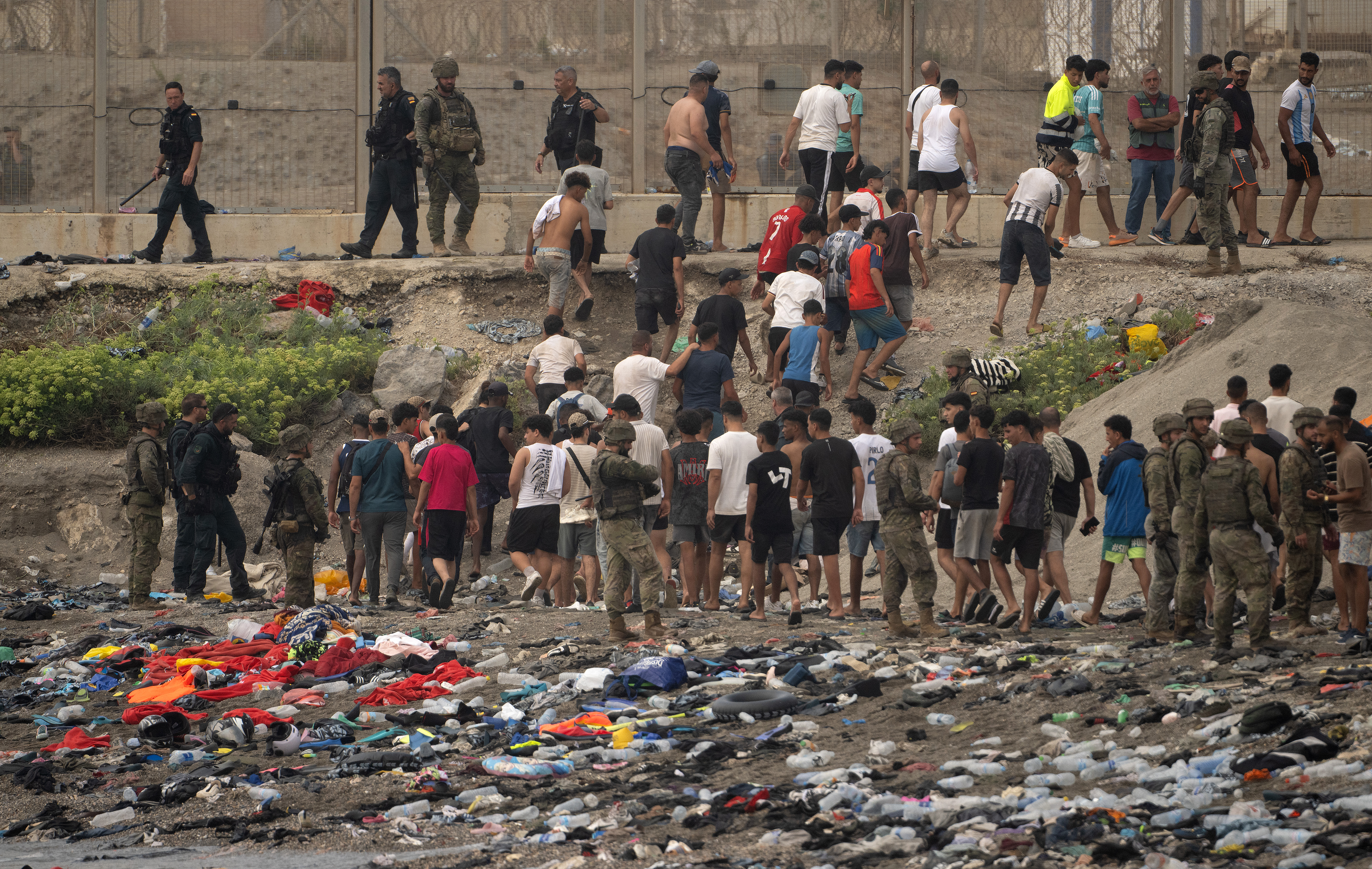 Déferlement de migrants sur Ceuta : la faute de Pedro Sanchez, l'aveuglement de l'Europe, l'orchestration venue d'ailleurs...