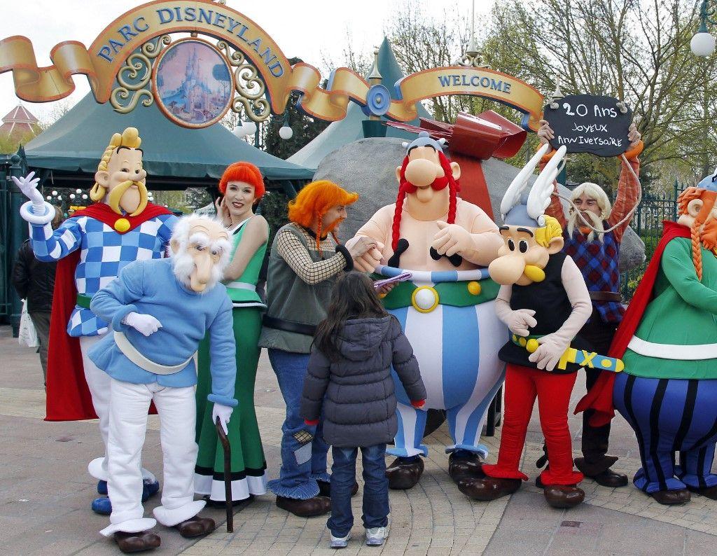 parc Astérix Disneyland AFP