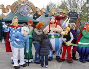 parc Astérix Disneyland AFP