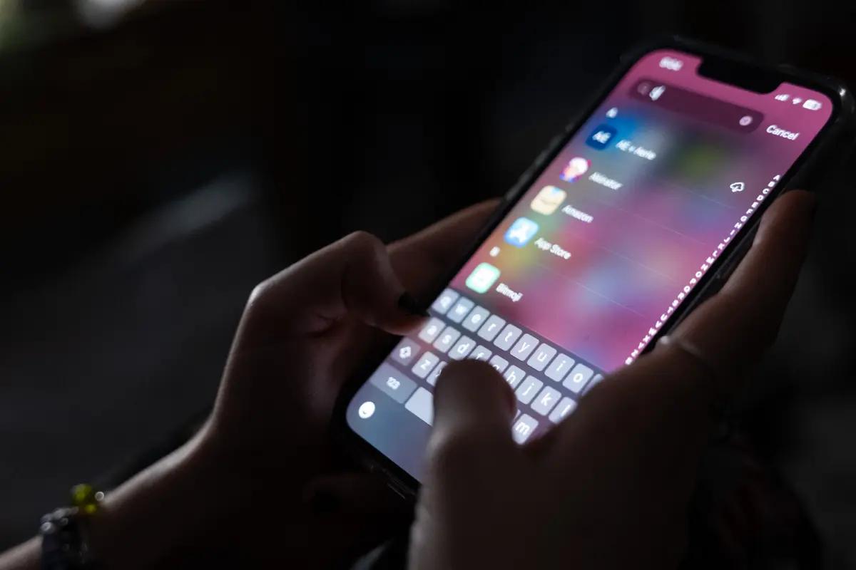 L'interdiction concerne « l'ensemble des terminaux de communications électroniques », détaille le gouvernement dans une note transmise aux responsables d’établissements.