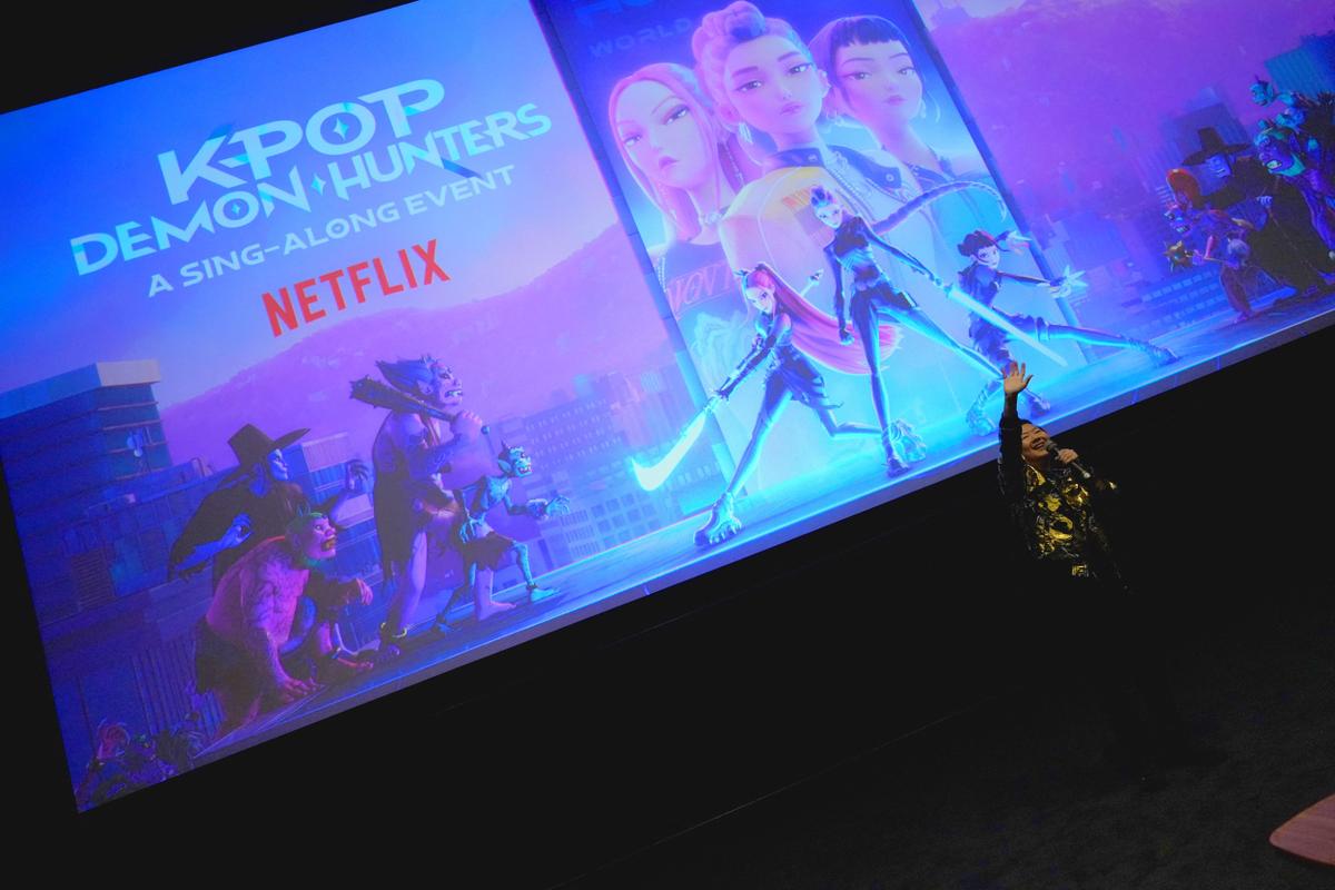 L'acteur Ken Jeong, lors d'une projection spéciale du film KPop Demon Hunters à Los Angeles le 24 août 2025.   Gonzalo Marroquin/Getty Images for Netflix/AFP (Photo by Gonzalo Marroquin / GETTY IMAGES NORTH AMERICA / Getty Images via AFP)