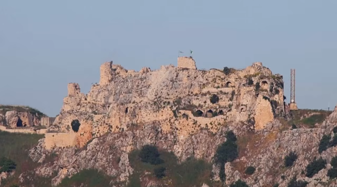 Israël reprend le château de Beaufort au Liban, vive condamnation de Paris 